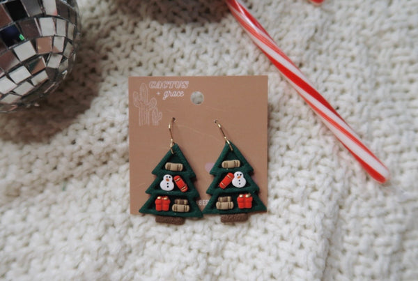 Christmas Tree Bookshelves