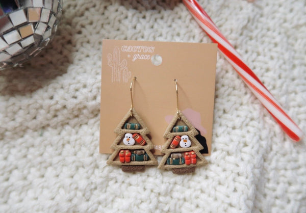 Christmas Tree Bookshelves